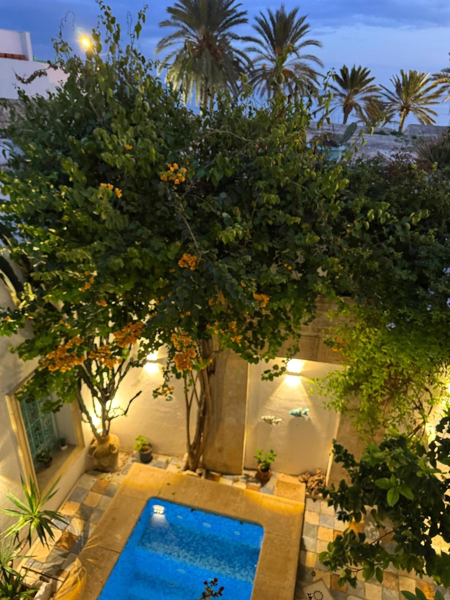 Dar El Mahdia By Daldoul Bed & Breakfast Bagian luar foto