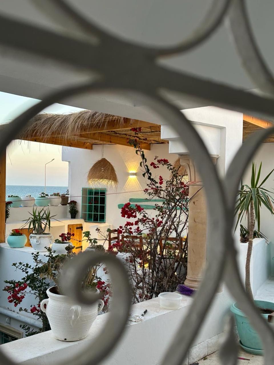 Dar El Mahdia By Daldoul Bed & Breakfast Bagian luar foto
