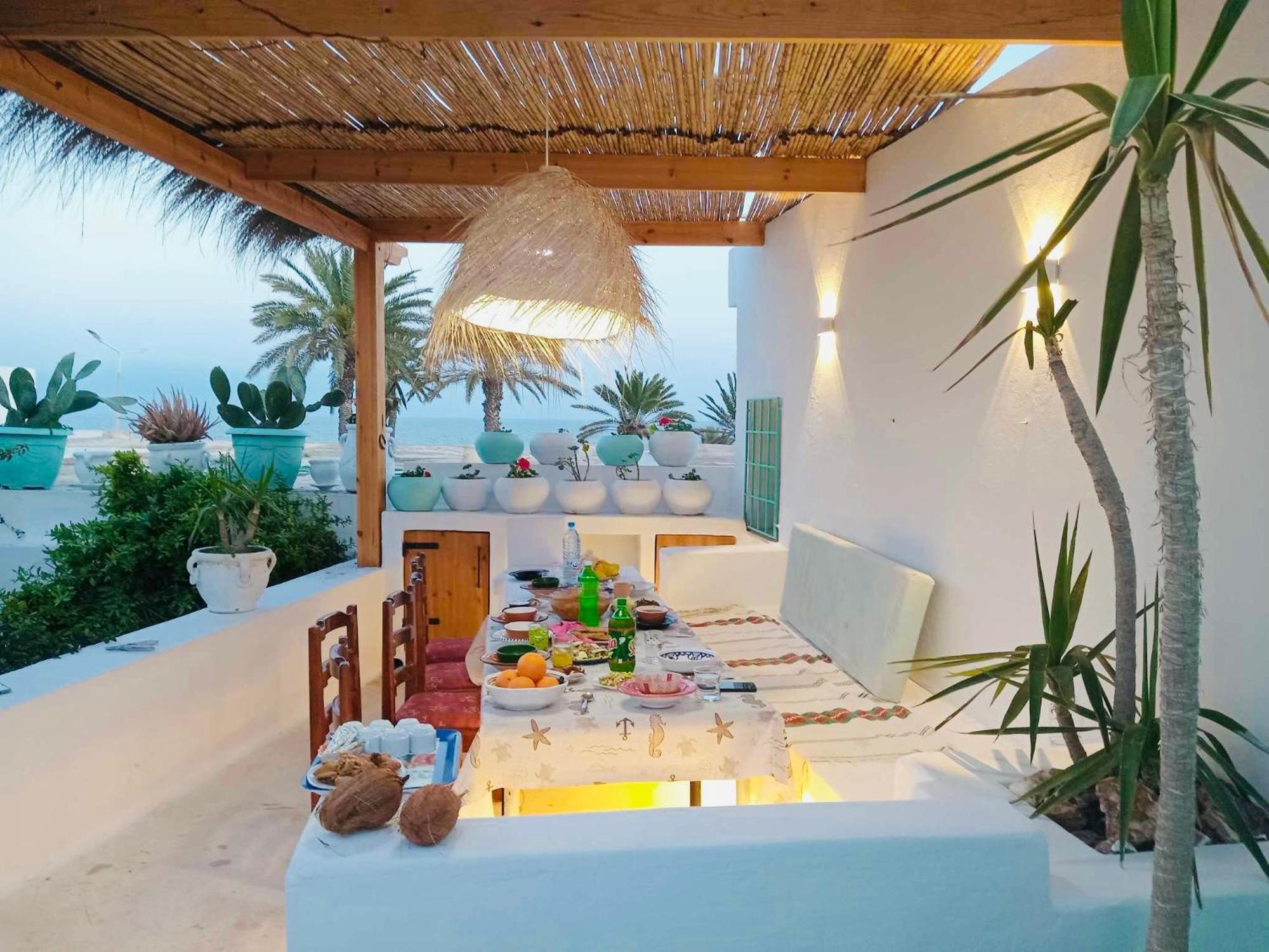 Dar El Mahdia By Daldoul Bed & Breakfast Bagian luar foto